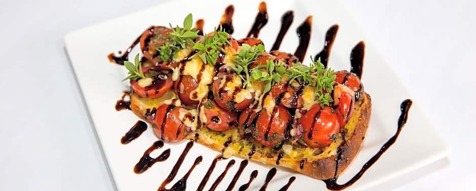 Wondai Colonial Motel & Ivory's Restaurant