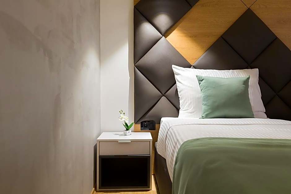 Capital Hotel Garni