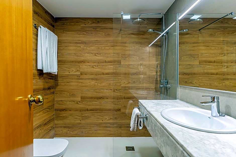 Aparthotel Bertran