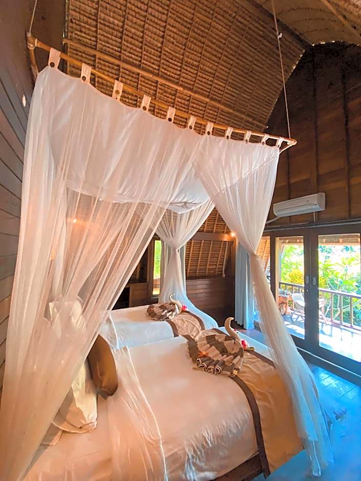 Harta Lembongan Villas