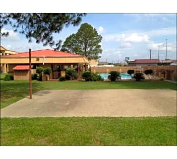 Americas Best Value Inn & Suites-College Station