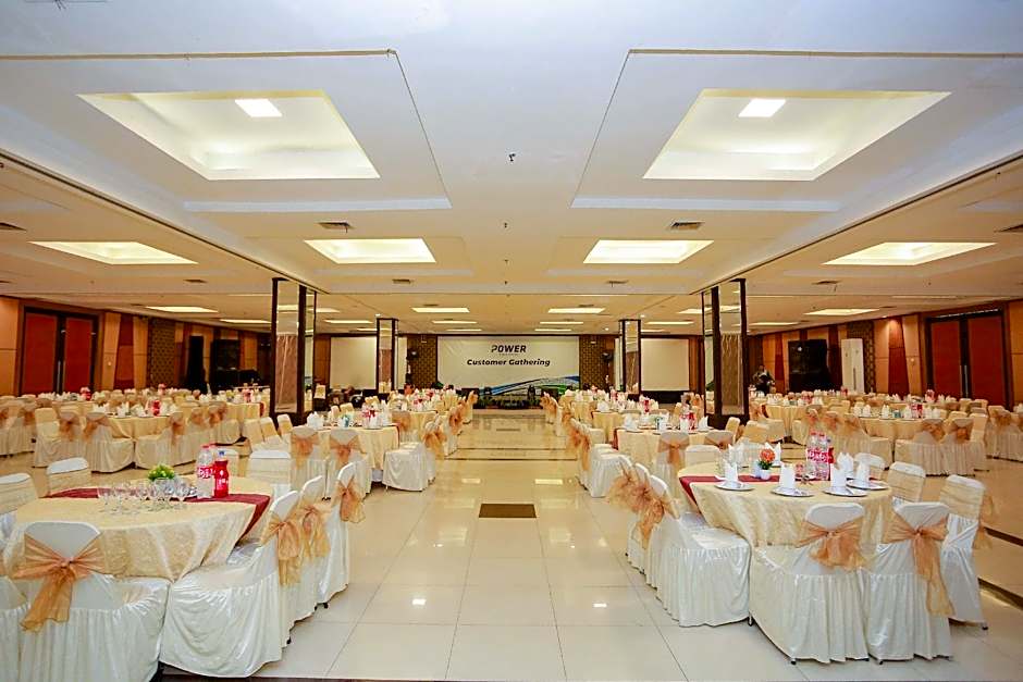 Parkside Mandarin Hotel Pekalongan