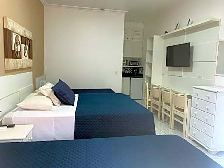 AMARÍLIS RIVIERA-Studio 111