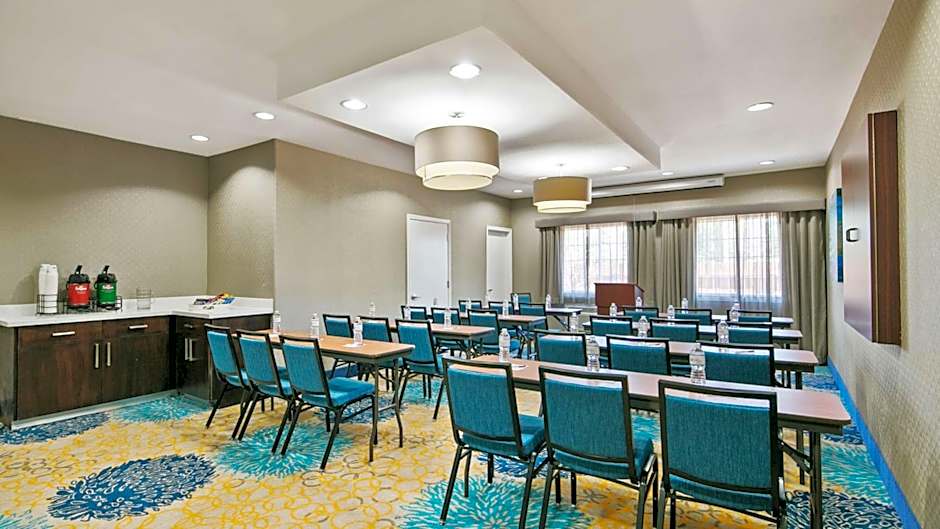 Best Western Plus Houston Atascocita Inn & Suites