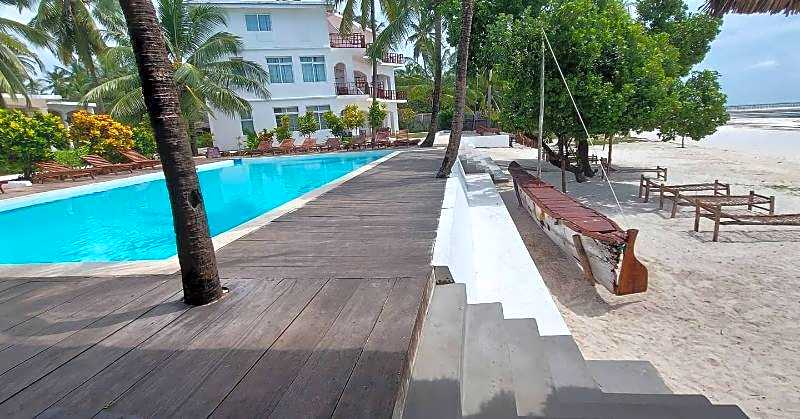 Albatross Ocean View Hotel