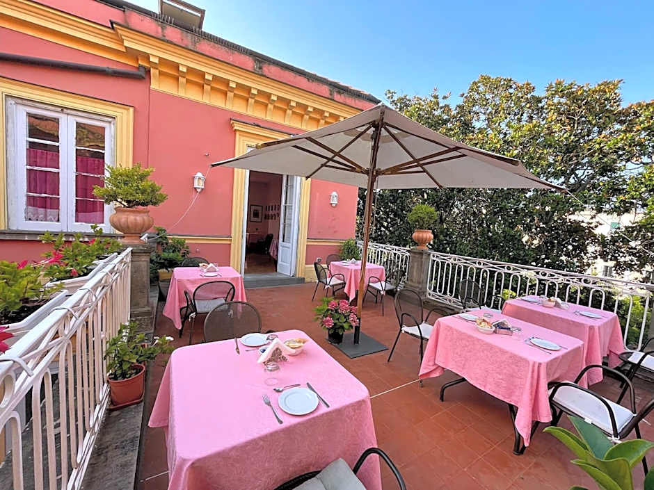 The Secret Garden Relais
