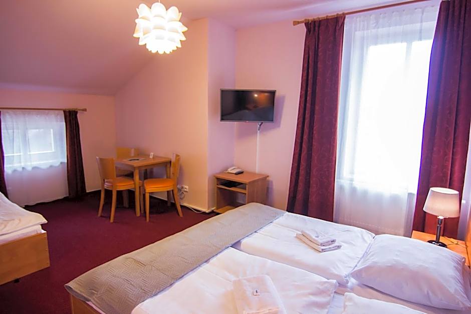 Hotel Hron