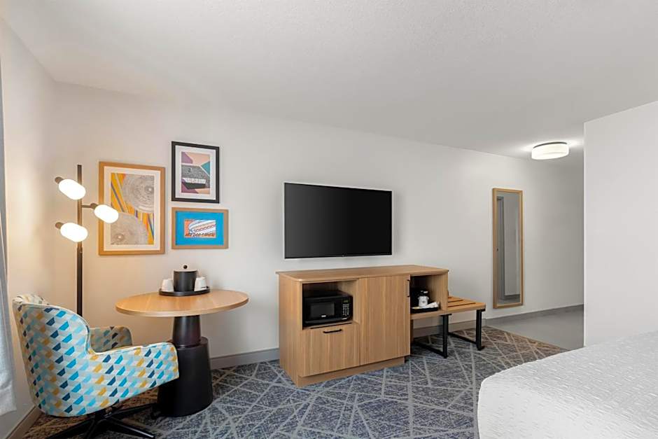 Hampton Inn & Suites New Castle