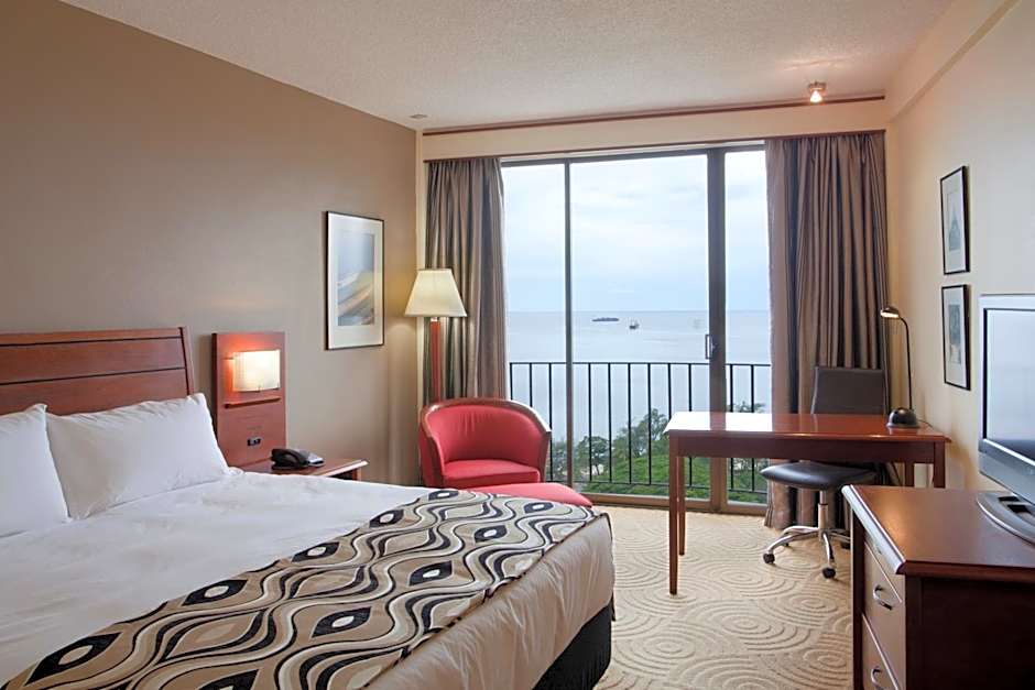 Crown Hotel