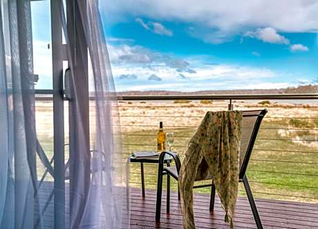 Water View Twin Room