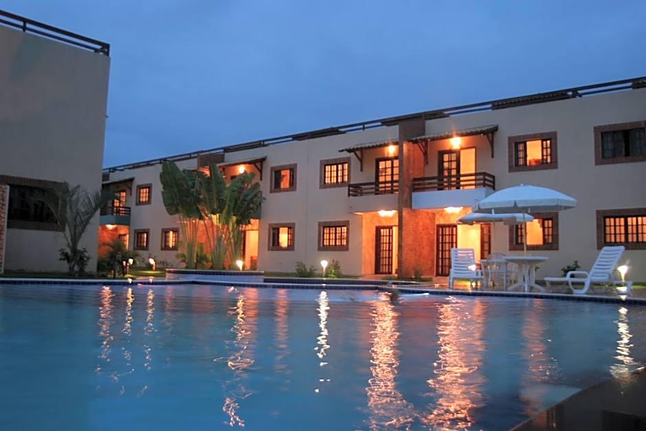 CostaSol Pipa Chalés