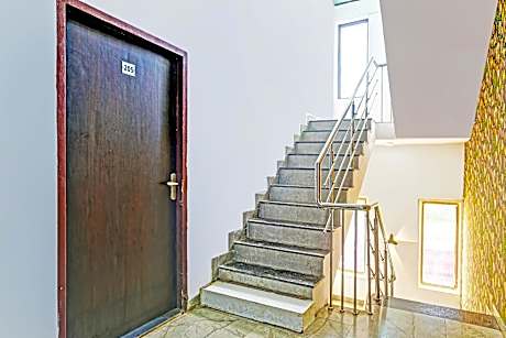 Hotel O Paradise Inn