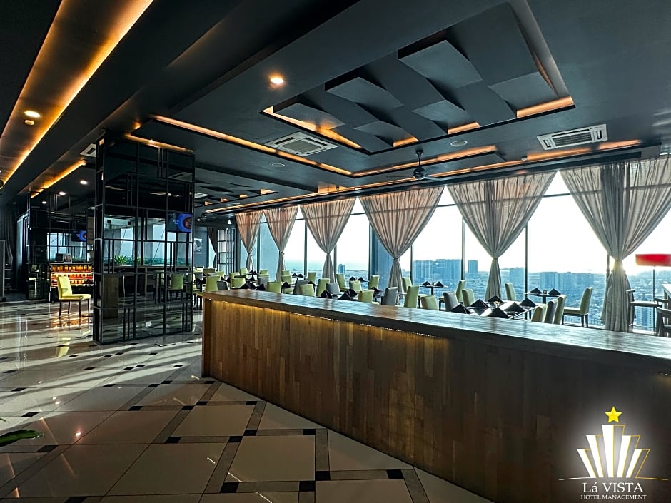 The Shore Hotel & Residences By La VISTA