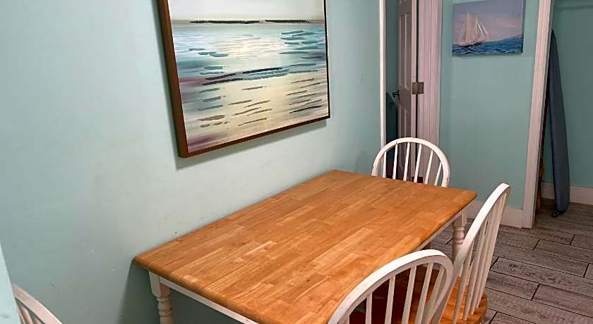 Georgianne Inn & Suites