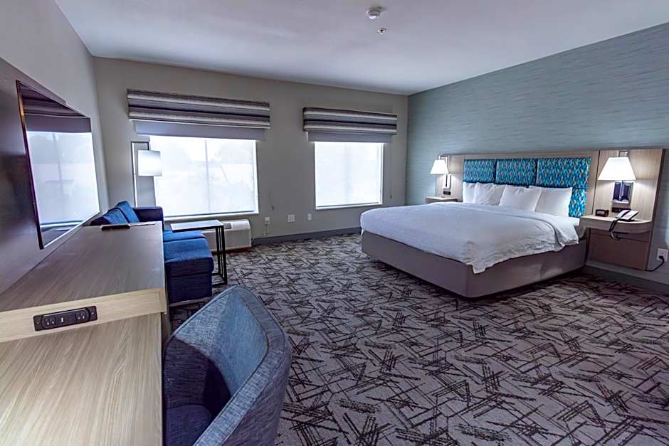 Hampton Inn By Hilton & Suites Denton