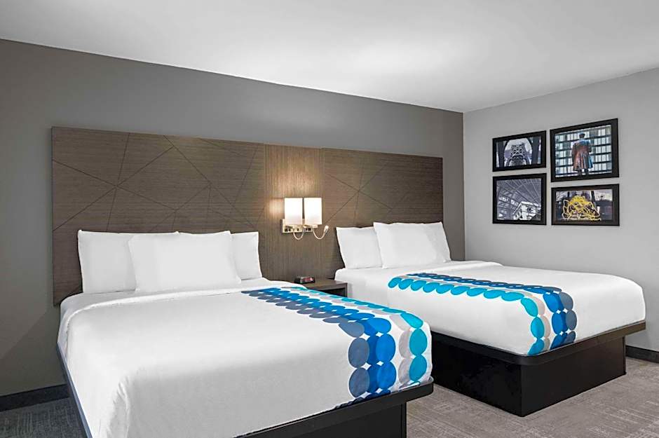 La Quinta Inn by Wyndham Indianapolis Airport Executive Dr