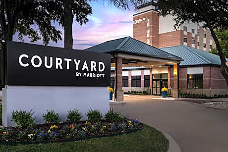 Courtyard by Marriott Dallas Addison/Quorum Drive