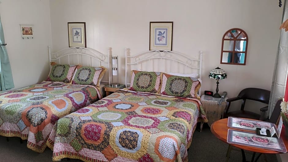 Midway Lodging