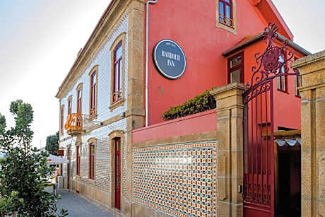 Harbour Inn Design Townhouse