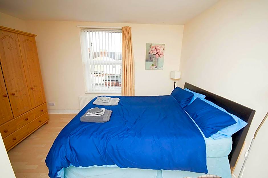 MARLEY MANSIONS APARTMENT - Clarendon