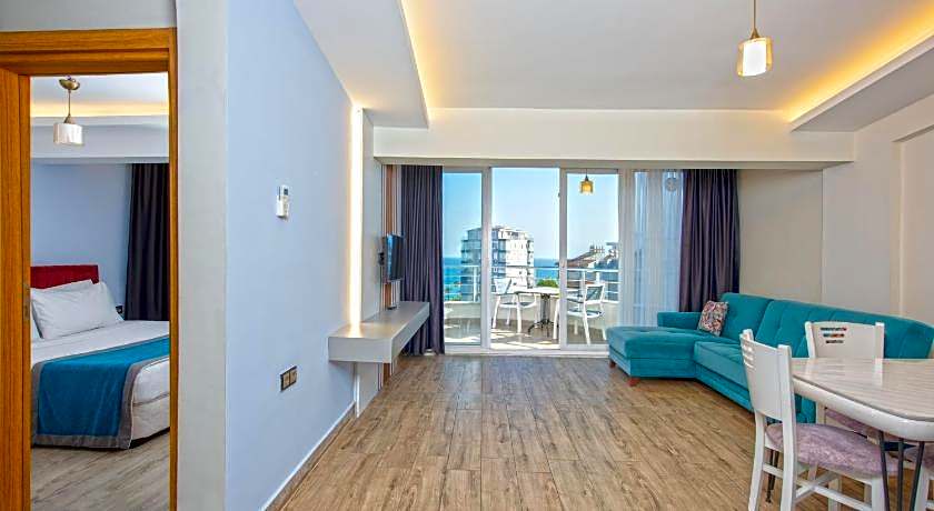 Citrus Luna Suite Hotel