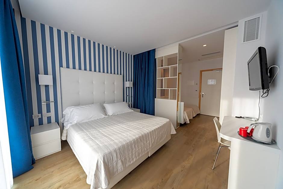 Hotel Fedora Riccione - FRONTE MARE
