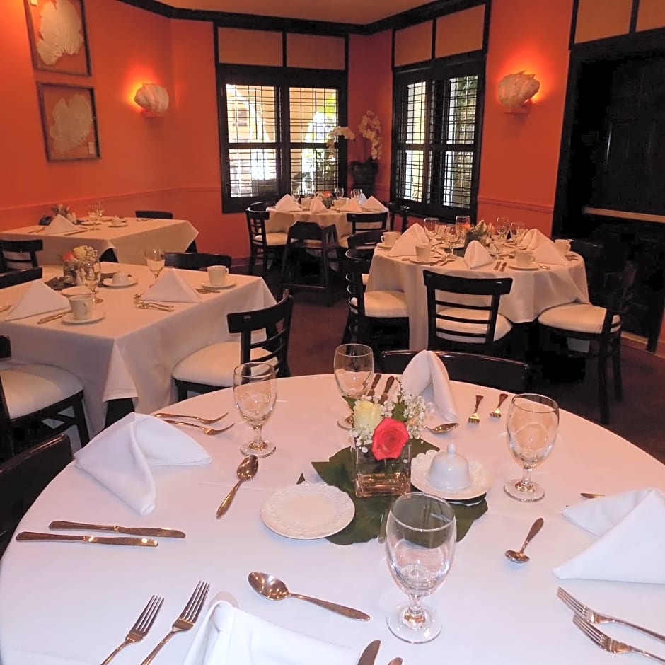 The Caribbean Court Boutique Hotel