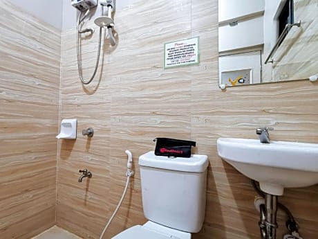 REDDOORZ ROOM