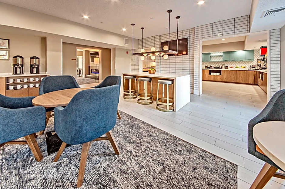 Staybridge Suites Cedar Rapids North by IHG