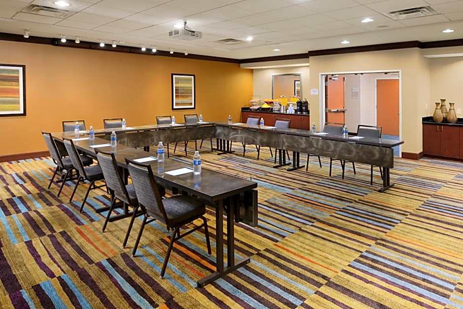 Fairfield Inn & Suites by Marriott Dallas Plano/The Colony