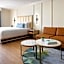 The Anza - A Calabasas Hotel
