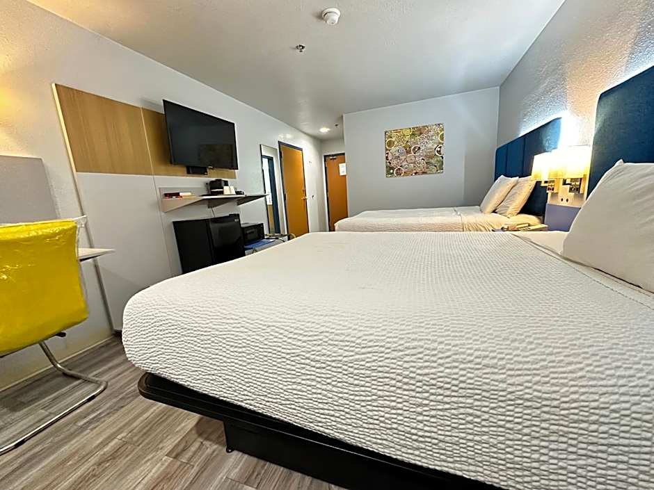 Microtel Inn & Suites by Wyndham Gallup