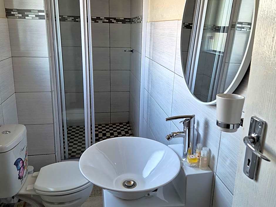 AndriMat Roadside Guest Lodge