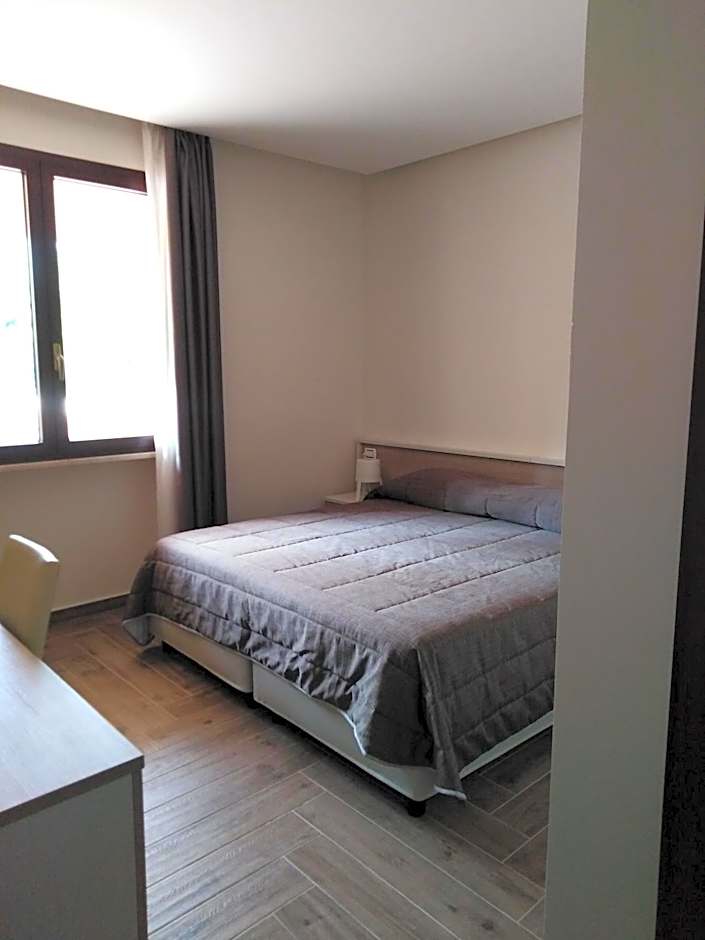 Foto 1 von 4 von 1 King Bed
