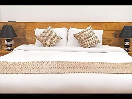 Suffix Retreat - Stay, Dive & Explore Fuvahmulah