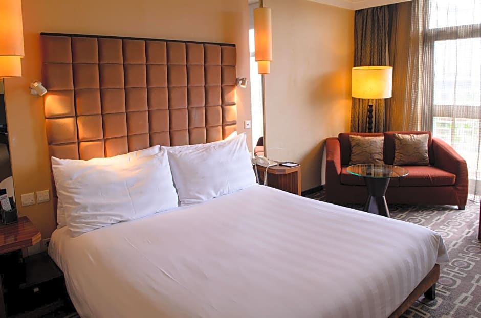 Photo 1 of 6 of Deluxe 1 King Bed