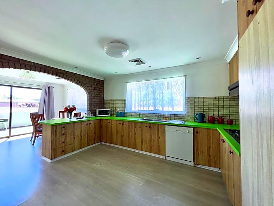 Albury Garden Court Motel