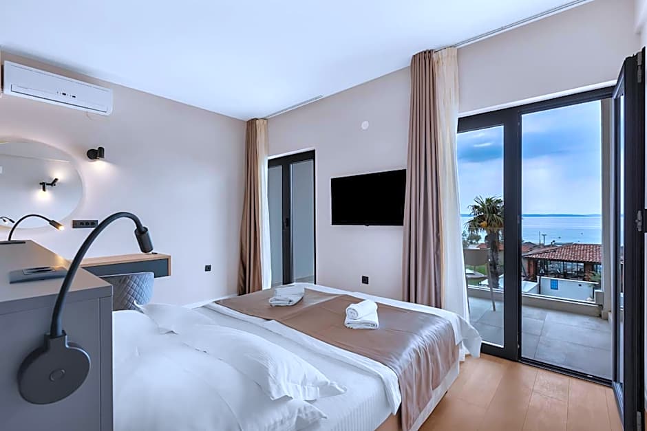 Zdjęcie 1 z 33 — Double Room with Sea/Pool View