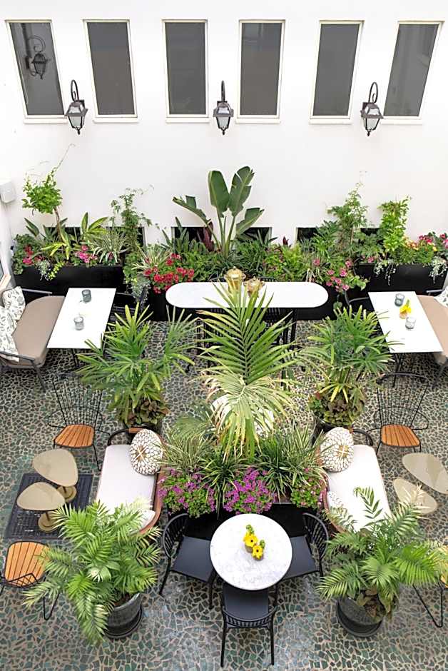 Rephael House Boutique Hotel