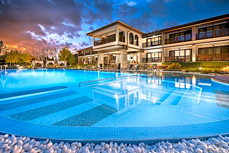 Boutique Complex Trakiets