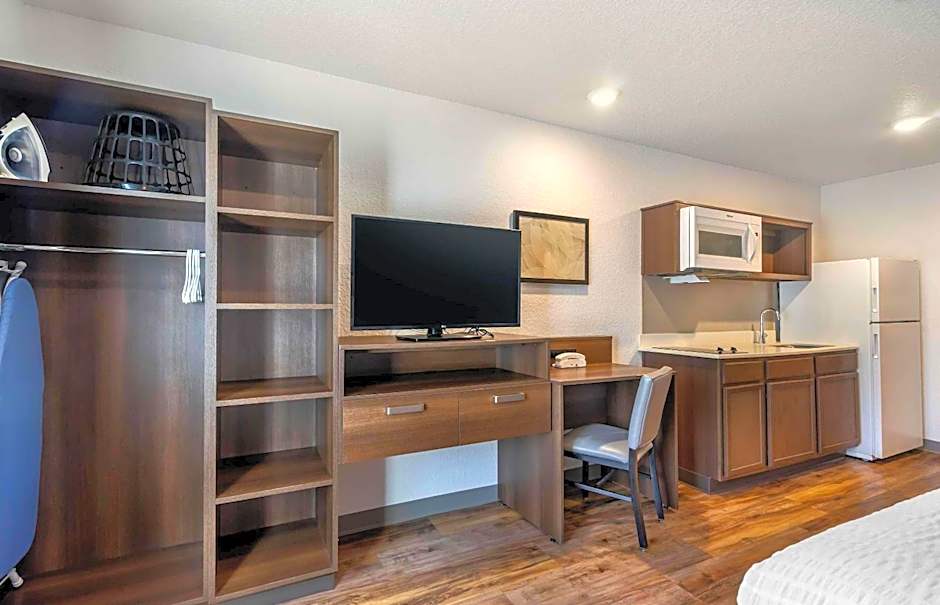 Extended Stay America Select Suites - Tampa - Brandon - East