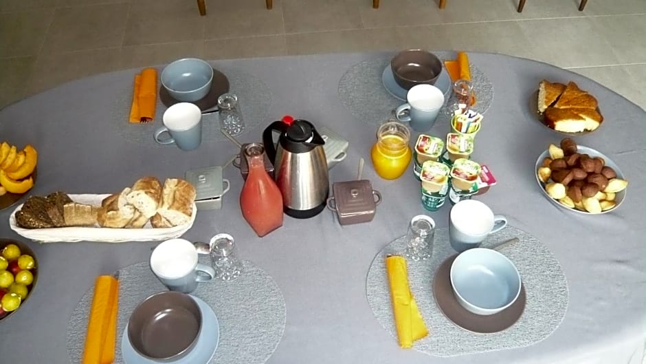 Chambres d'hôtes, B&B climatisées LA BORRELLIENNE