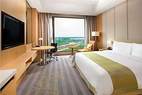 Standard King Room with River View - Central Building