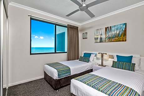 Two Bedroom Ocean View High Floor Apartment