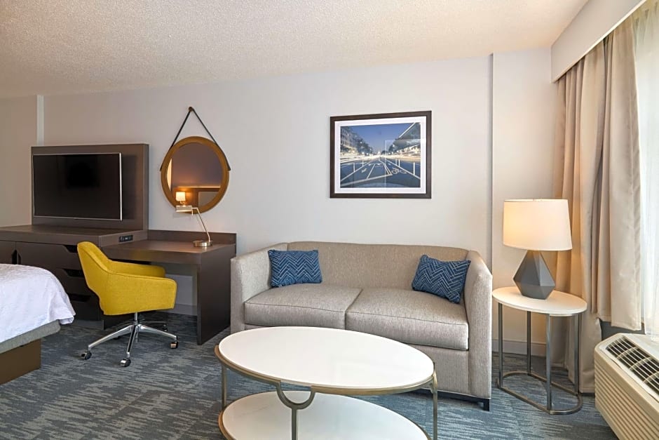 Hampton Inn By Hilton Washington-Downtown-Convention Center