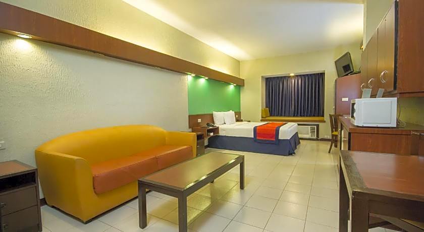 Microtel By Wyndham Eagle Ridge