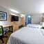 Holiday Inn Express Hotel & Suites Petersburg/Dinwiddie