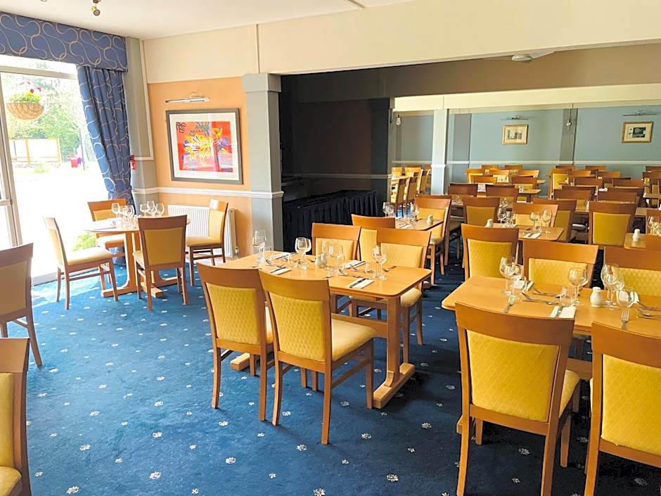 Tiverton Hotel Lounge & Venue