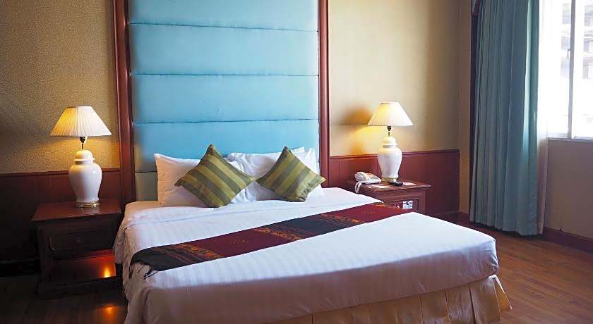 Charoen Thani Khon Kaen Hotel