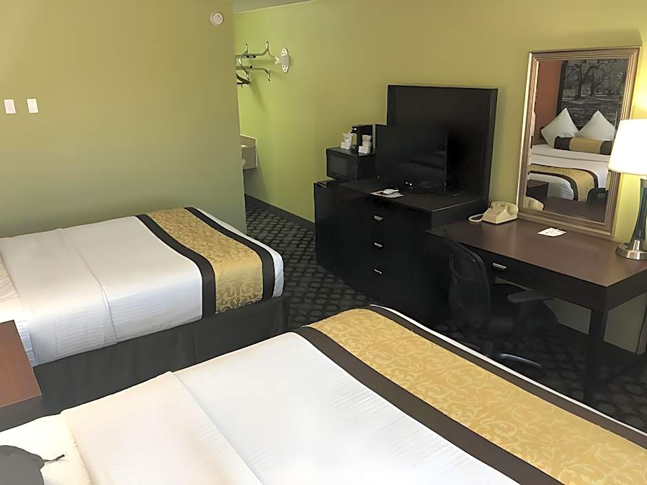 Super 8 by Wyndham Ontario